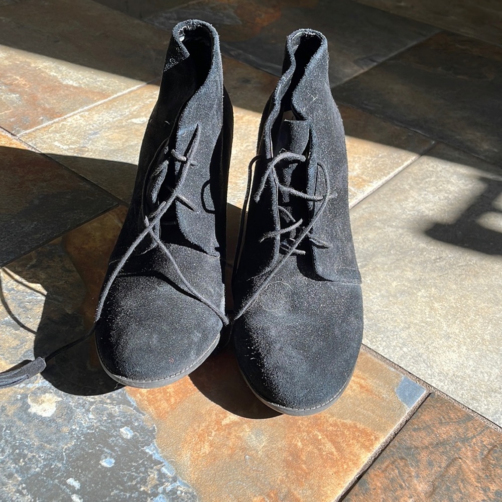 Sole Society Tallie Tassel Lace Up Booties